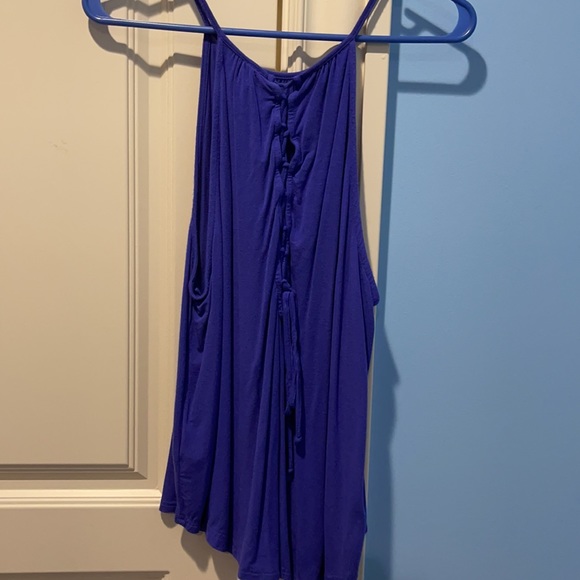 Soft purple tank top - Picture 2 of 3